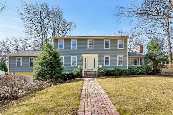 3 Olde Colony Dr, Shrewsbury, MA 01545