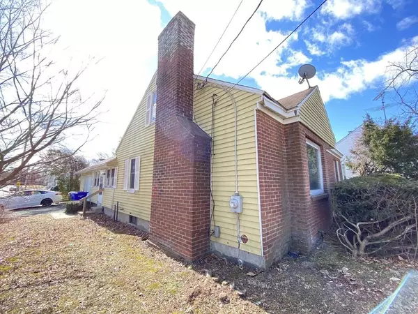 Springfield, MA 01109,1277 Bay St