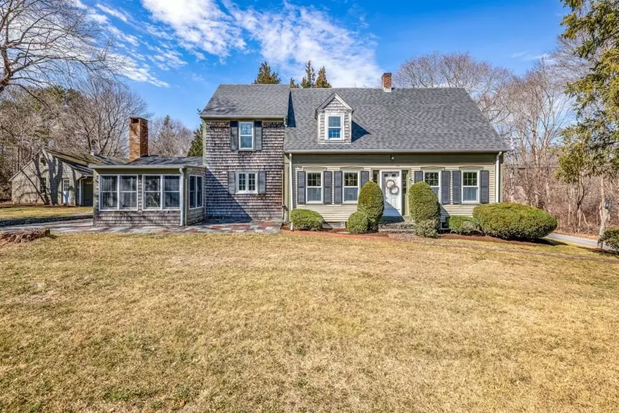 27 Maple St., Kingston, MA 02364