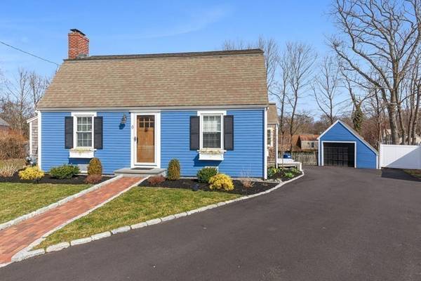 6 Birch Circle, Hingham, MA 02043