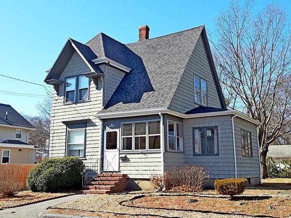 3 Elm Sq, Wakefield, MA 01880