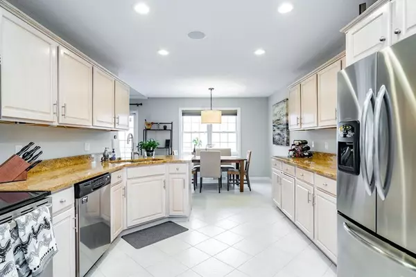 Westfield, MA 01085,36 Janelle Dr
