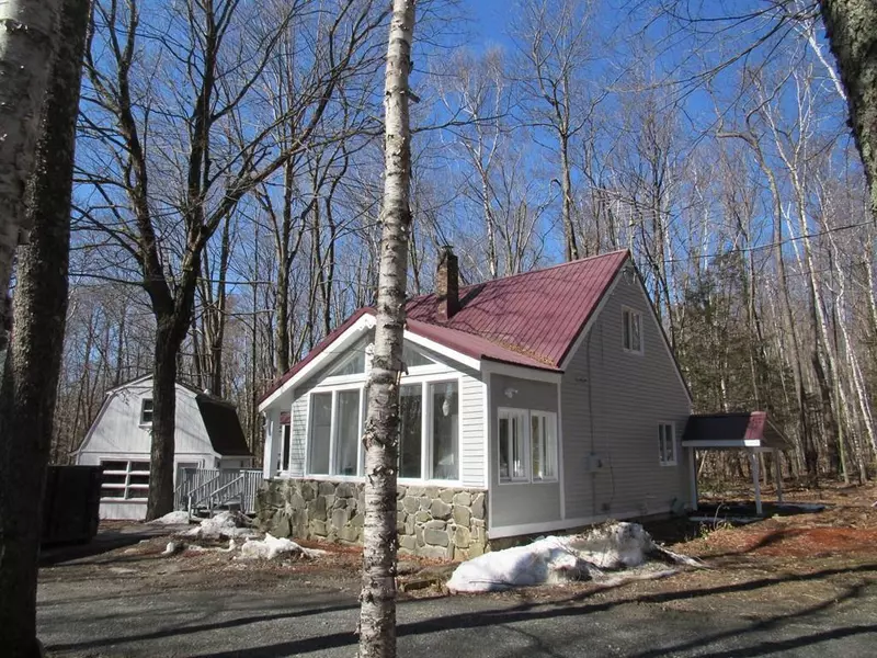 32 Clark Rd, Cummington, MA 01026