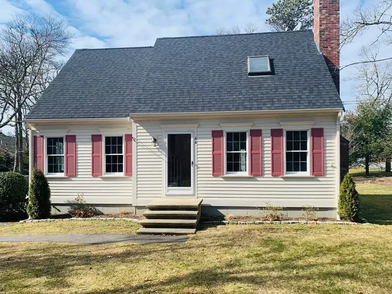 44 Idle Way, Harwich, MA 02645