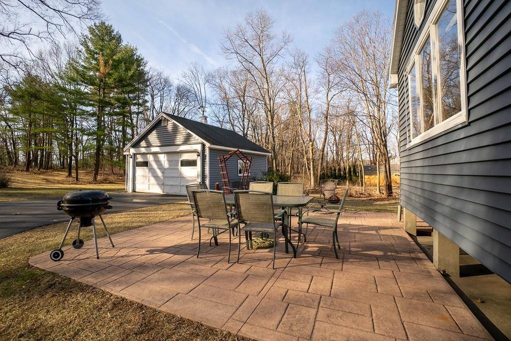 Auburn, MA 01501,273 Central St