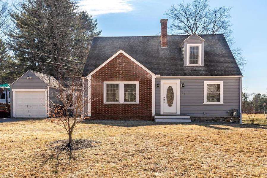 27 Seven Star Rd, Groveland, MA 01834