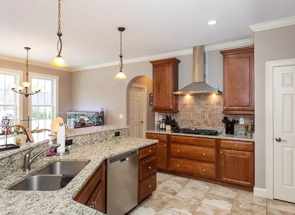 Southampton, MA 01073,102 Gunn Rd