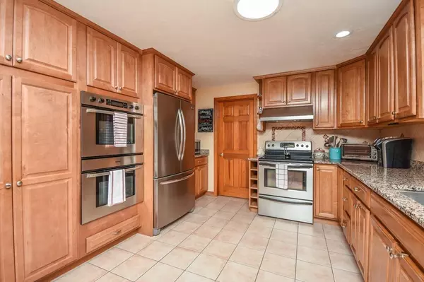 Milford, MA 01757,35 Roland Way
