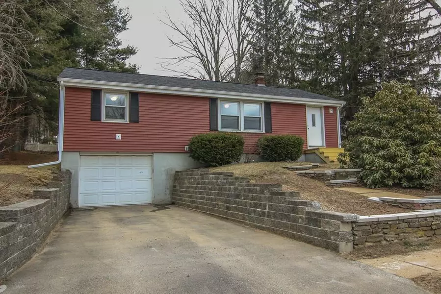 117 Harrington St, East Brookfield, MA 01515