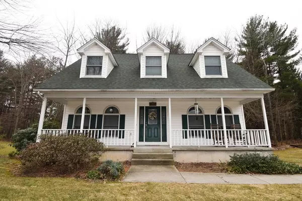 10 Judy Ln, East Longmeadow, MA 01028