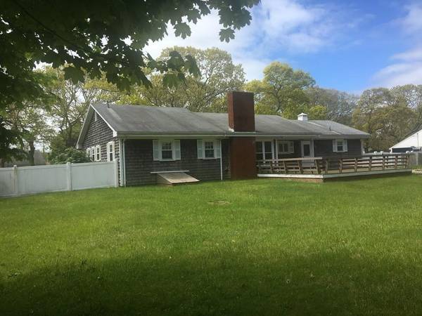 Falmouth, MA 02536,80 Maravista Ave