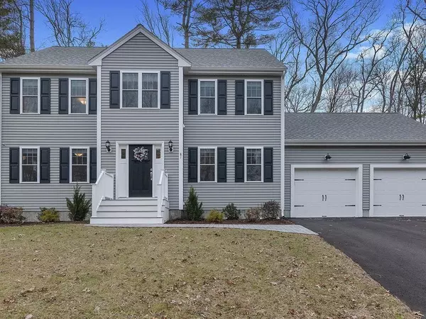 81 Westdale Rd, Holbrook, MA 02343