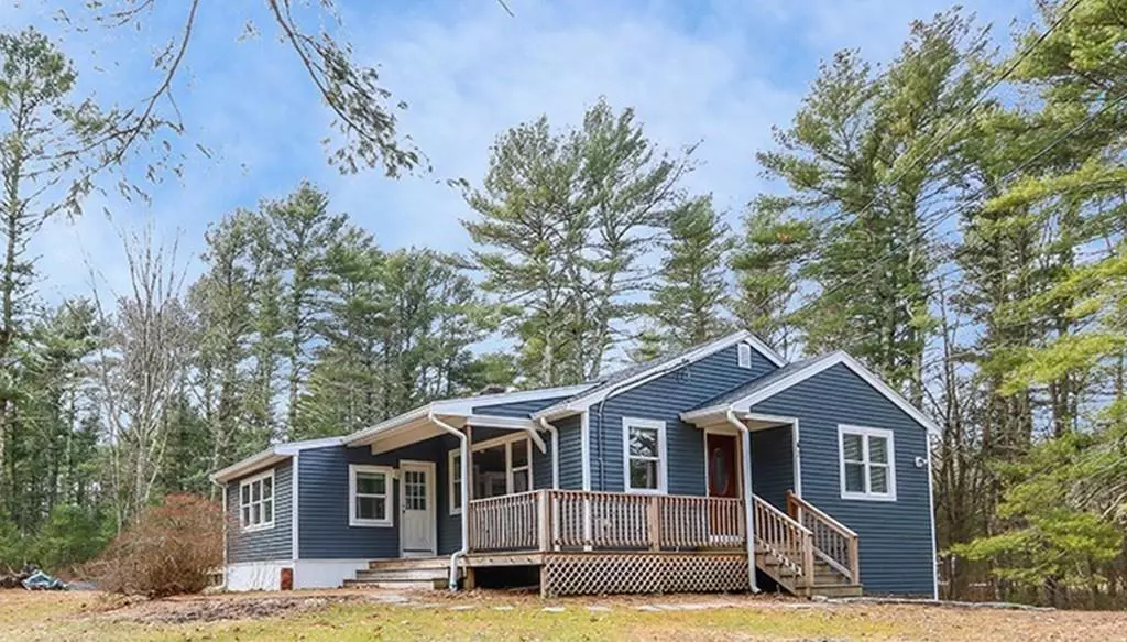 41 New Taunton Avenue, Norton, MA 02766