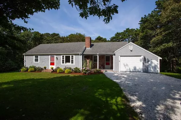 33 Old Comers Rd, Chatham, MA 02633