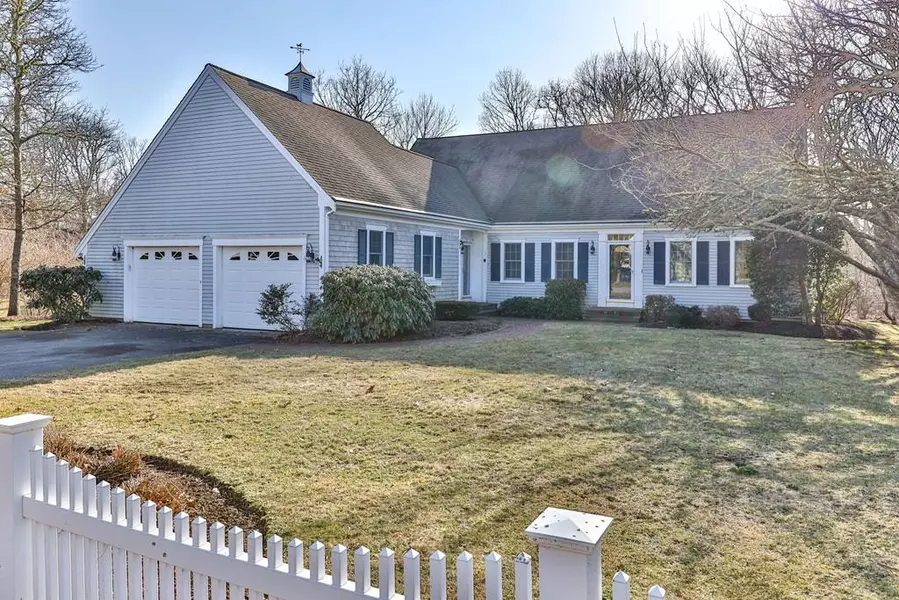 8 Harvest Hollow Drive, Harwich, MA 02646