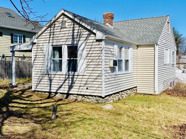 123 Sachem Ave, Worcester, MA 01606