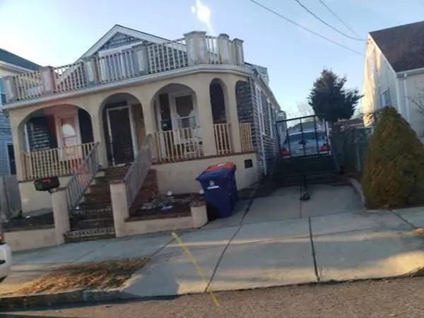 85 Capitol St, New Bedford, MA 02744