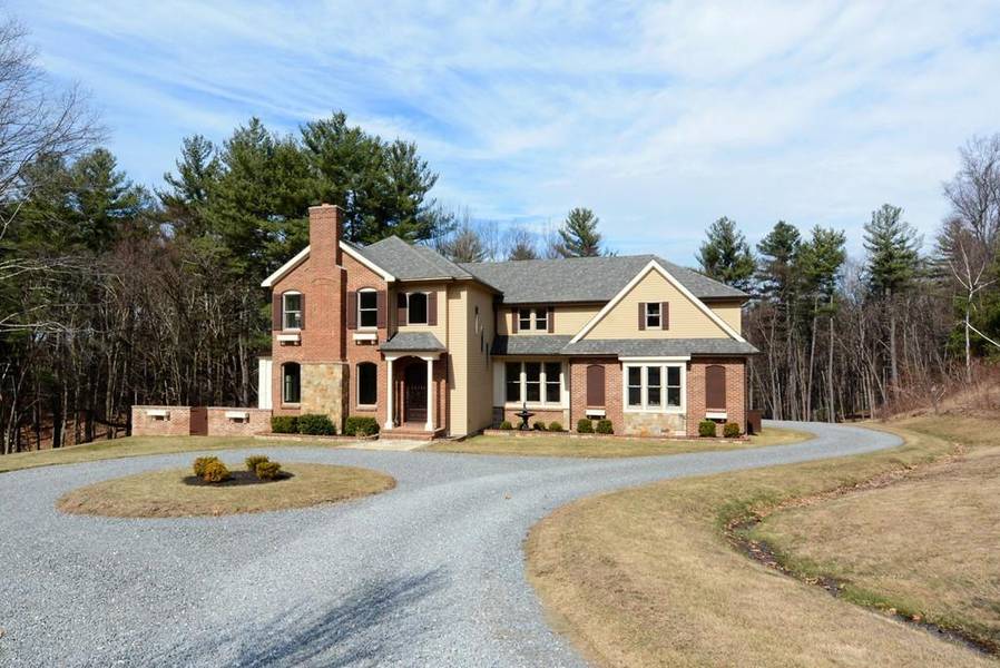 71 Old Littleton Rd, Harvard, MA 01451