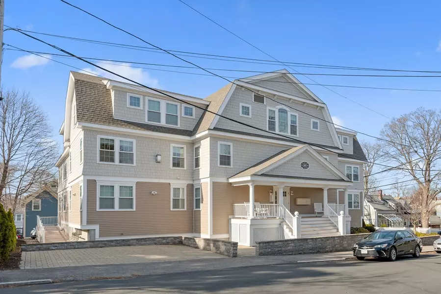 100 Burrill Street #7, Swampscott, MA 01907