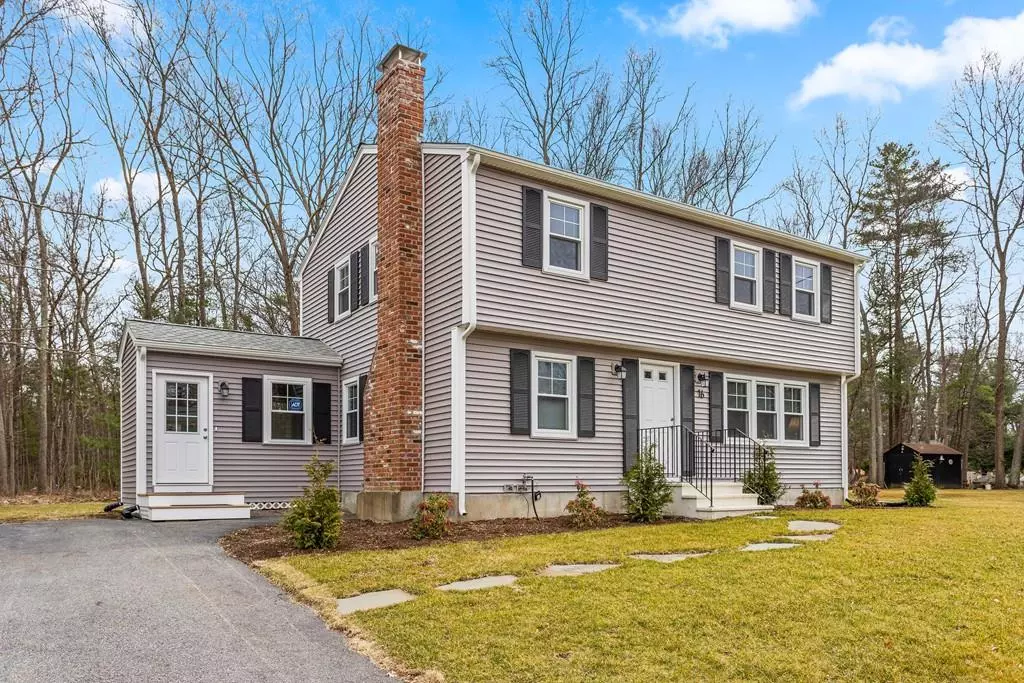 Mansfield, MA 02048,16 Black Pond Rd