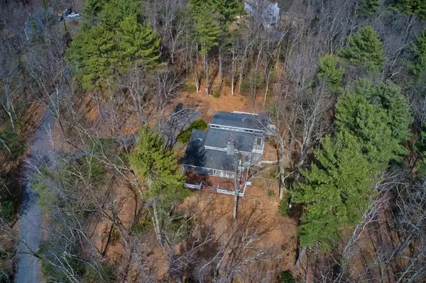 Groton, MA 01450,437 Lost Lake Drive