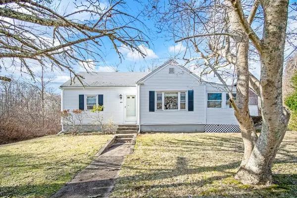 457 Adamsville Rd., Westport, MA 02790