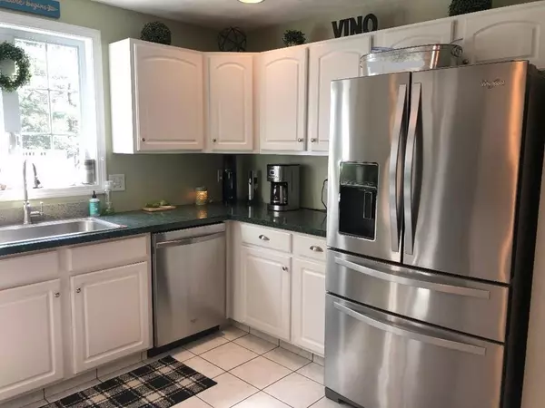 North Attleboro, MA 02760,46 Grandview Dr