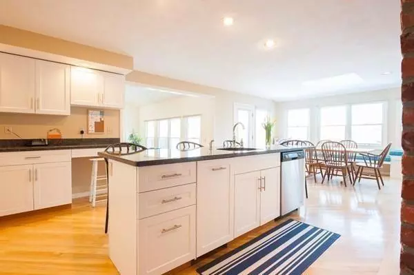 Framingham, MA 01701,7 Leo Chasse Way