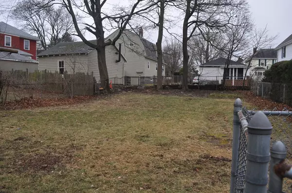 Quincy, MA 02169,7-9 Farnum