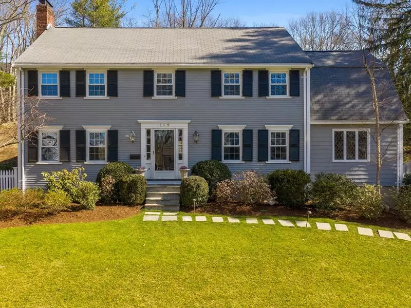 119 Hampshire Rd, Wellesley, MA 02481