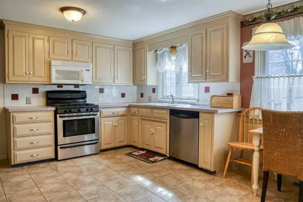West Springfield, MA 01089,60 Forest Glen