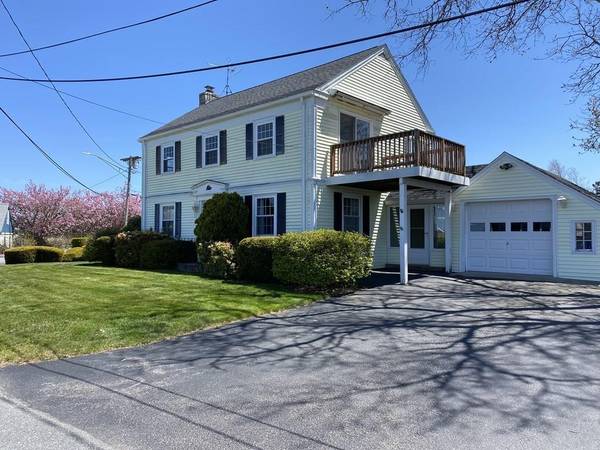 40 Benedict Rd, Bourne, MA 02532