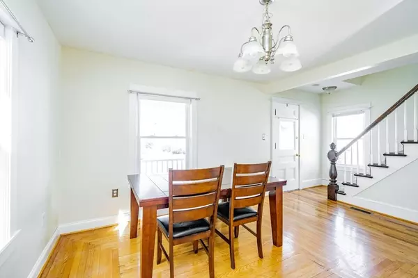 Westfield, MA 01085,14 Cross St