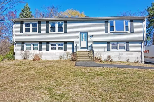 241 Old Marsh Hill Rd, Dracut, MA 01826