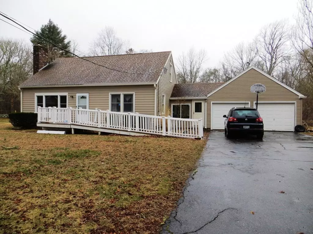 Tiverton, RI 02878,263 Stone Church Rd