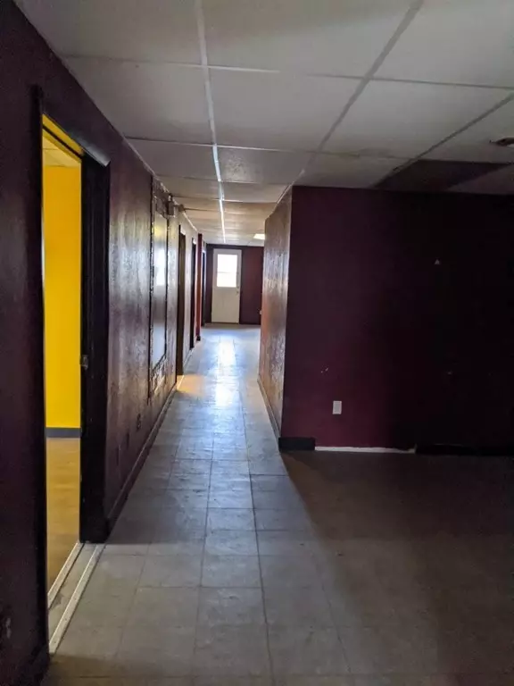 Springfield, MA 01105,139-143 Main St