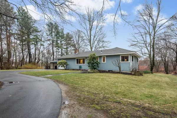 92 Old Sudbury Road, Wayland, MA 01778