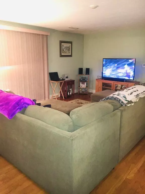 Abington, MA 02351,18 Kingswood Drive #10