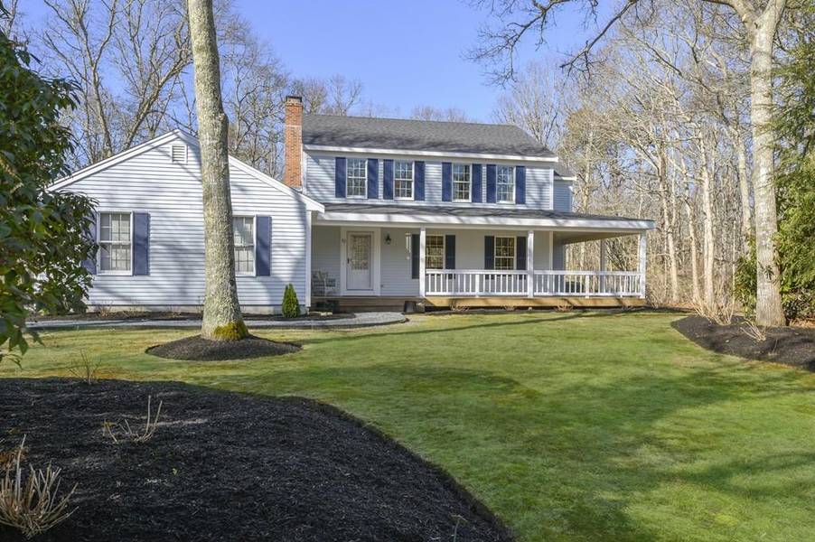 52 Easterly Dr, Sandwich, MA 02537