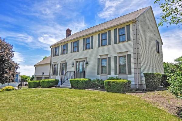 16 Liberty Hill Dr,  Blackstone,  MA 01504