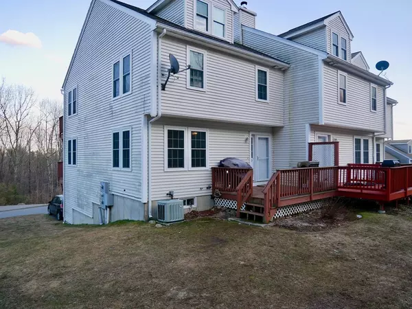 40 W Meadow Estates Dr #40, Townsend, MA 01474