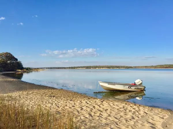 Chilmark, MA 02535,00 Middle Coomb