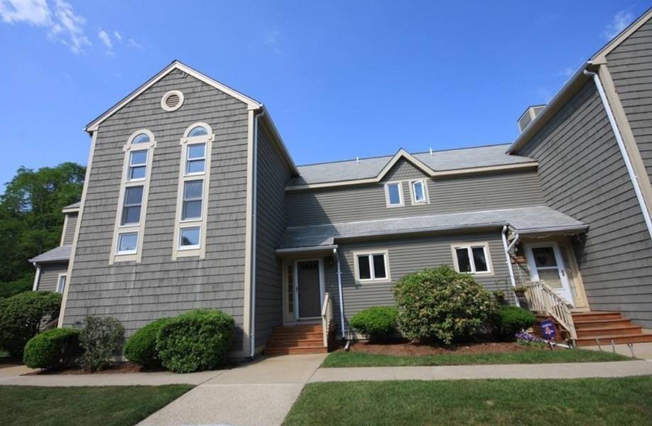 17 Devlin Cir #17, Blackstone, MA 01504