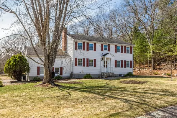 2 Manomet Rd, Sharon, MA 02067