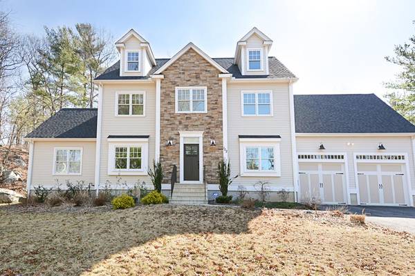 102 Joseph Cir, Northbridge, MA 01588