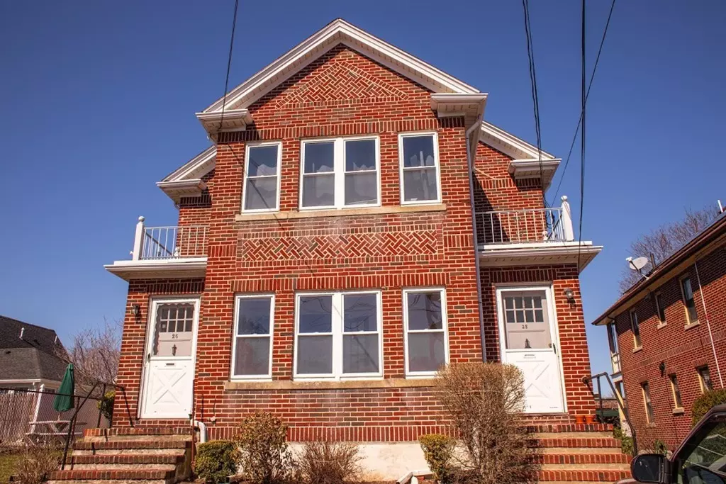 Newton, MA 02458,26-28 Jackson Terr
