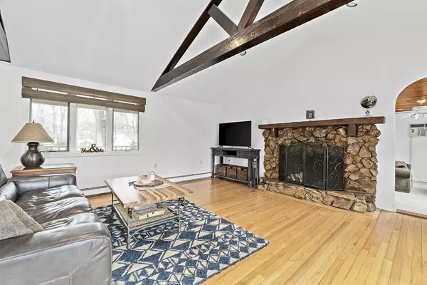 Abington, MA 02351,324 Colonel Hunt Dr