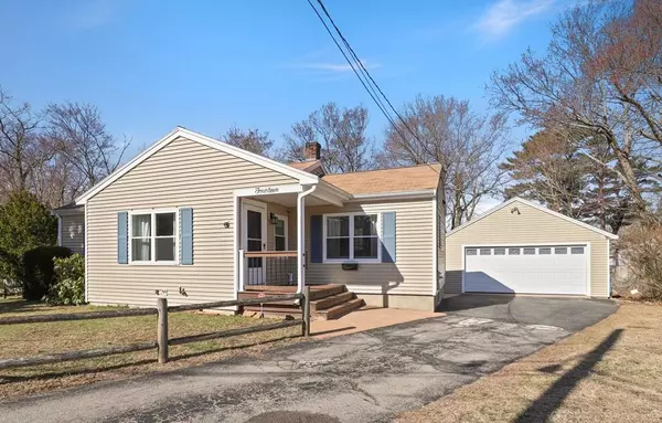 14 Sherrick Ave, Holbrook, MA 02343