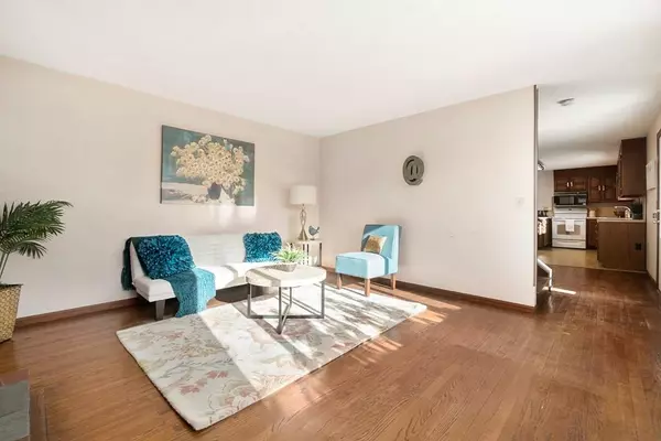 West Boylston, MA 01583,30 Mary Dr