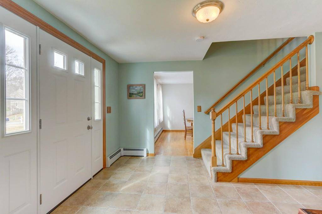 Medway, MA 02053,5 Quail Drive